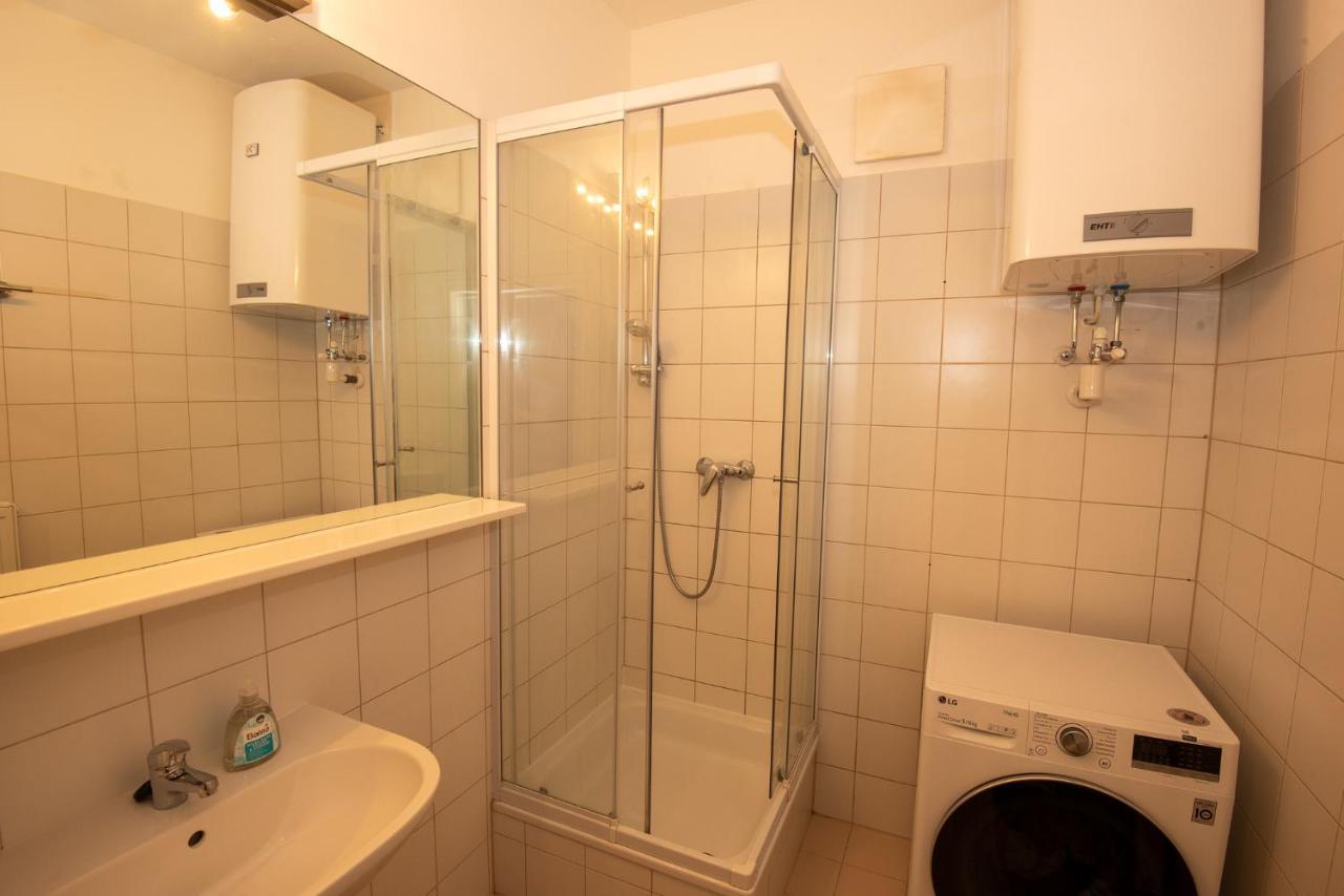 Appartements In Graz Beim Lkh Exterior foto